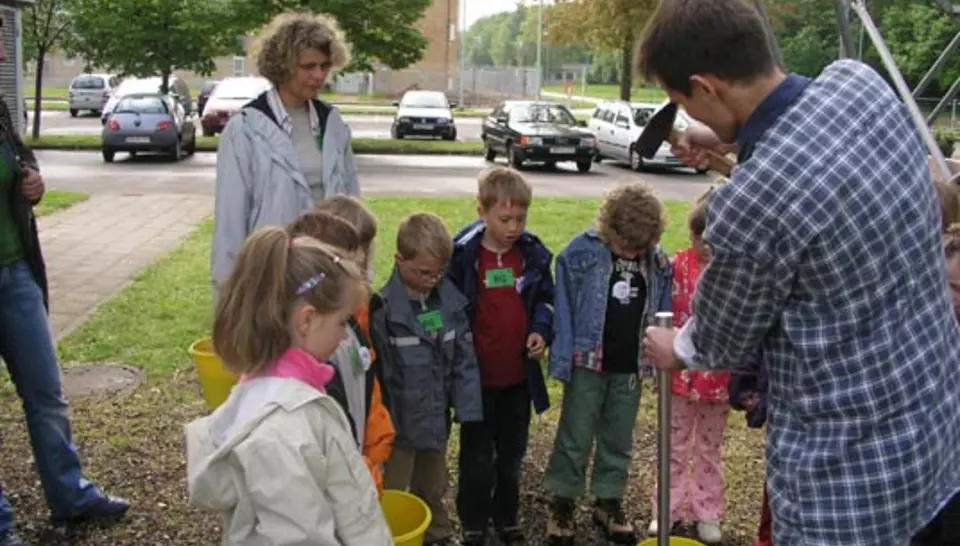 When scientists work with schoolchildren diaporama,9078-P5204552.jpeg