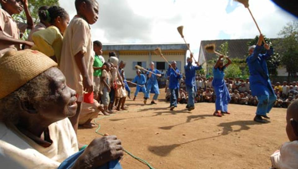 Des clowns pour accepter les jumeaux diaporama,4434-Mada2006-05.jpeg