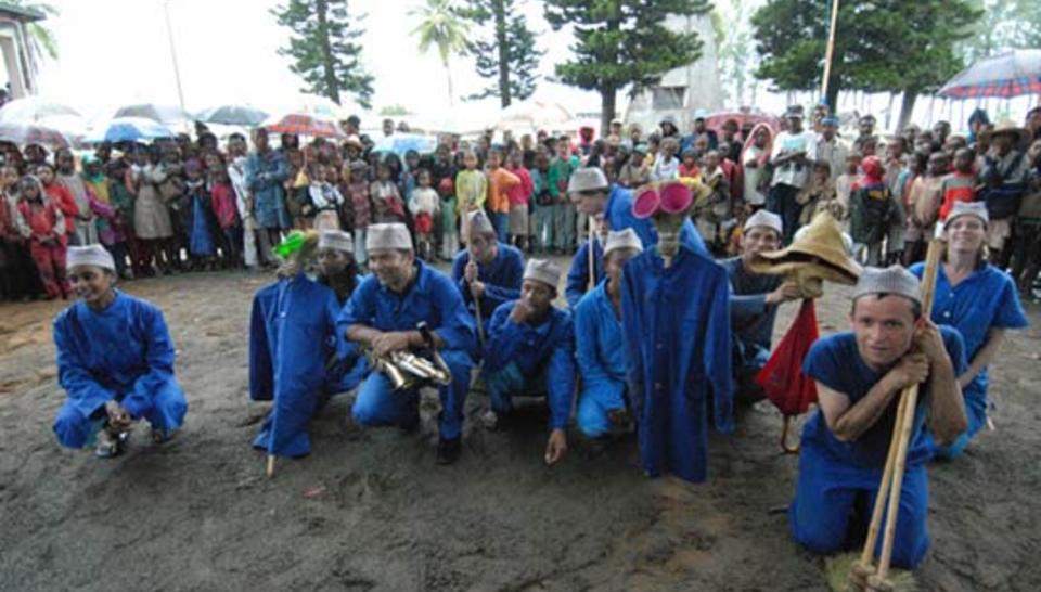 Des clowns pour accepter les jumeaux diaporama,4467-Mada2006-40.jpeg
