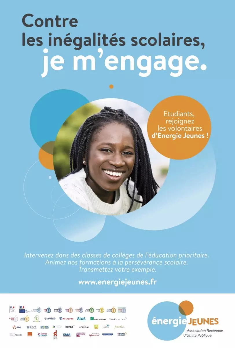 Energie Jeunes advertised on bus stops