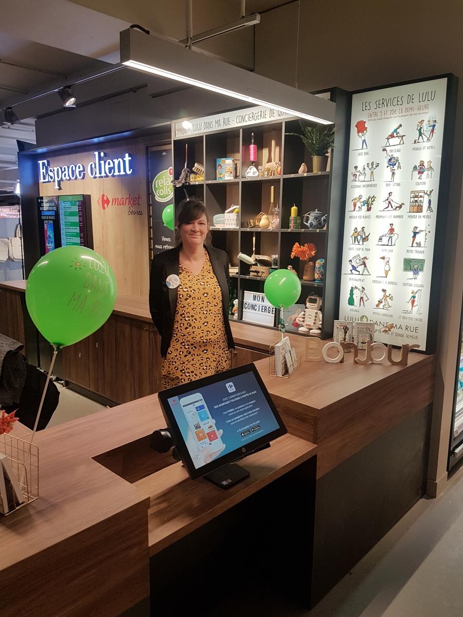 Sarah, concierge attitrée de l'espace Lulu dans ma rue - Carrefour Market Paris 7e Sarah, concierge attitrée de l'espace Lulu dans ma rue - Carrefour Market Paris 7e