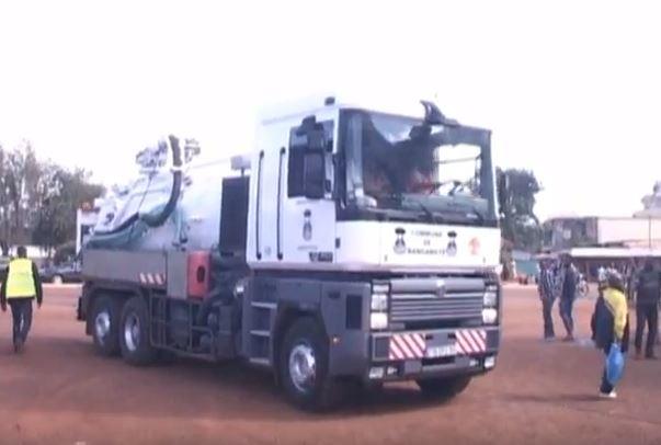 Cameroun : un camion de vidange pour renforcer l’assainissement à Bangangté