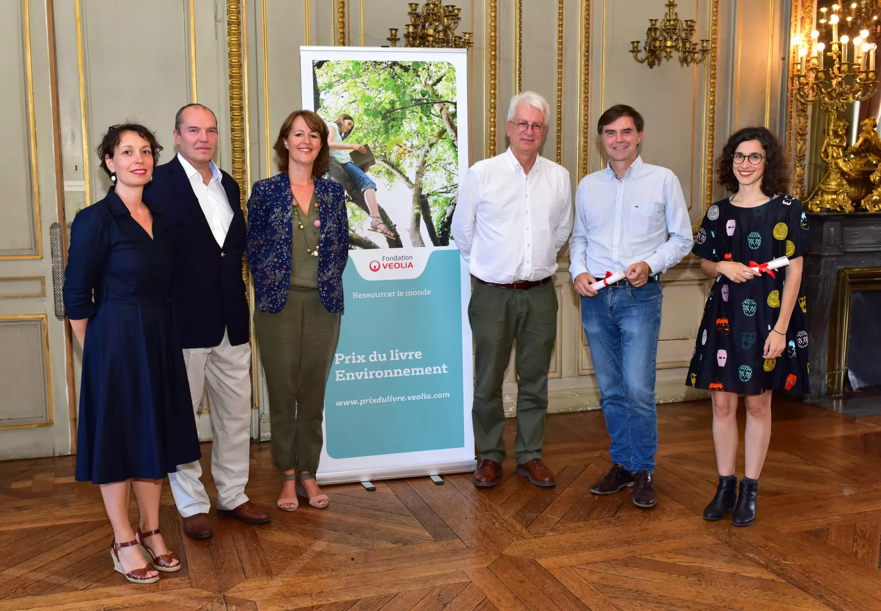 Prix du Livre Environnement 2019 - remise du prix Stéphanie Bellin, Thierry Vandevelde, Fanny Demulier, Dominique Bourg, Sébastien Bohler et Amandine Thomas.