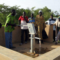 <strong>Faire jaillir l'eau pour irriguer la vie</strong> 6765,raw,6SD761-ASSS-236.jpg