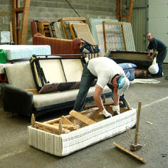 Créer de l'emploi grâce à la revalorisation des encombrants ménagers 7247,raw,9IP1308-236x236.jpg
