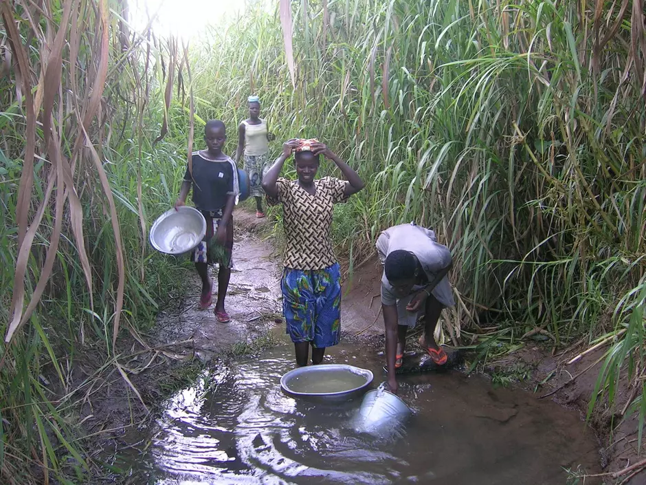 Un premier pas pour la santé des villageois togolais 7324,raw,11SD1439-Premier-Pas.jpg