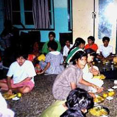 Growing up away from the streets 8033,raw,285_inde.jpg